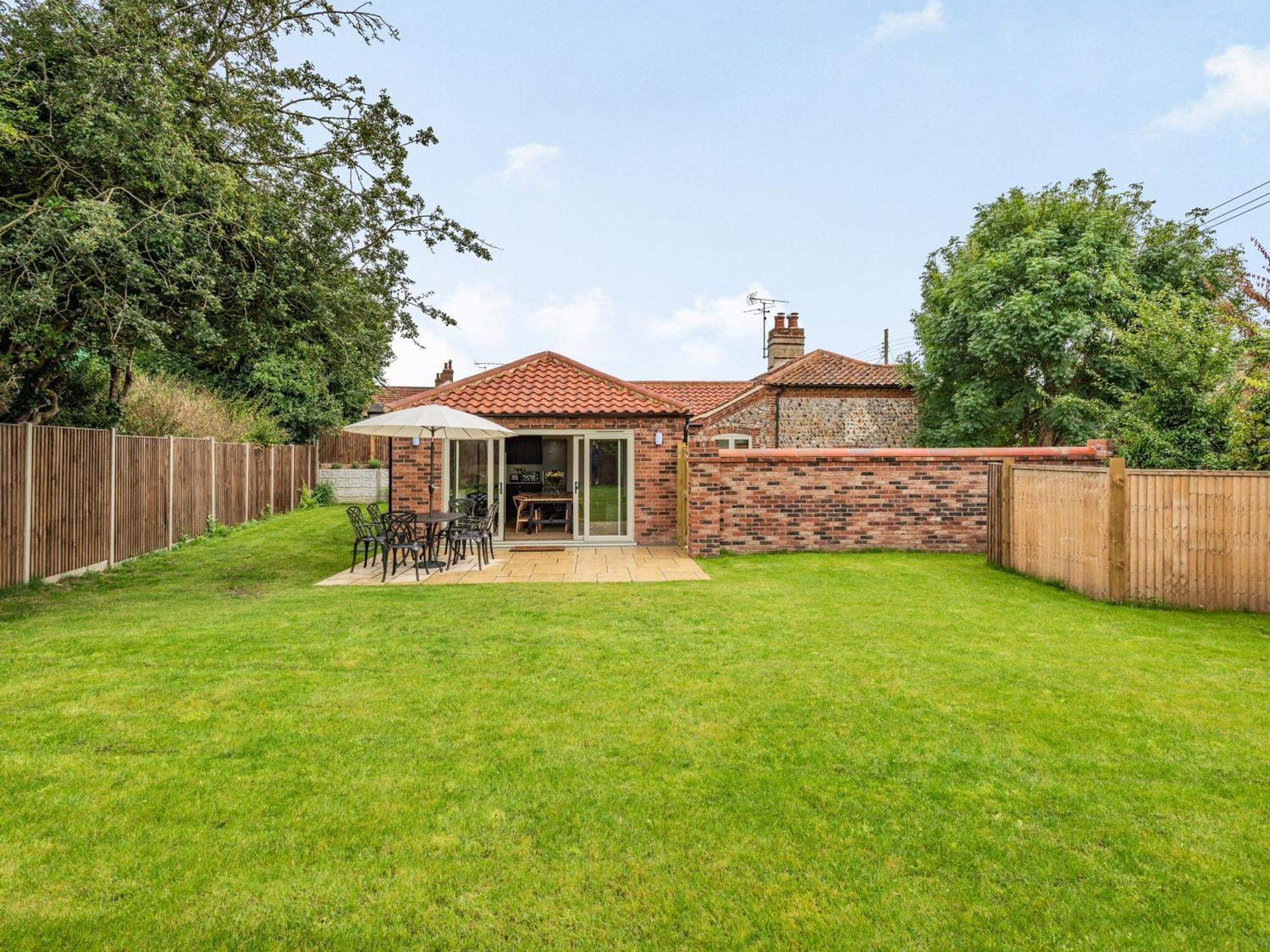 Clematis Cottage Thorpe Market Екстериор снимка