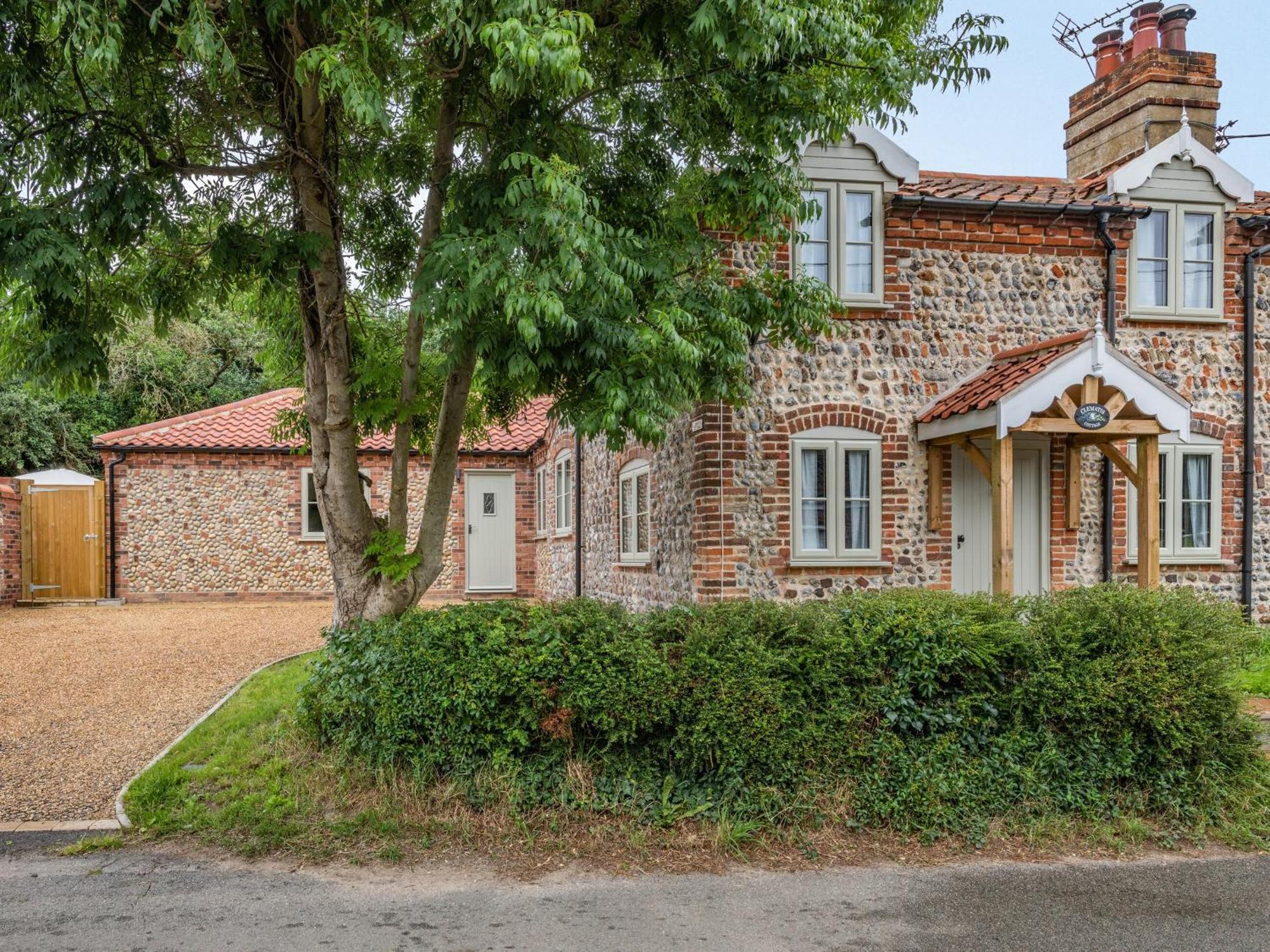 Clematis Cottage Thorpe Market Екстериор снимка